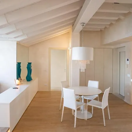 Apartment Attico Lumine